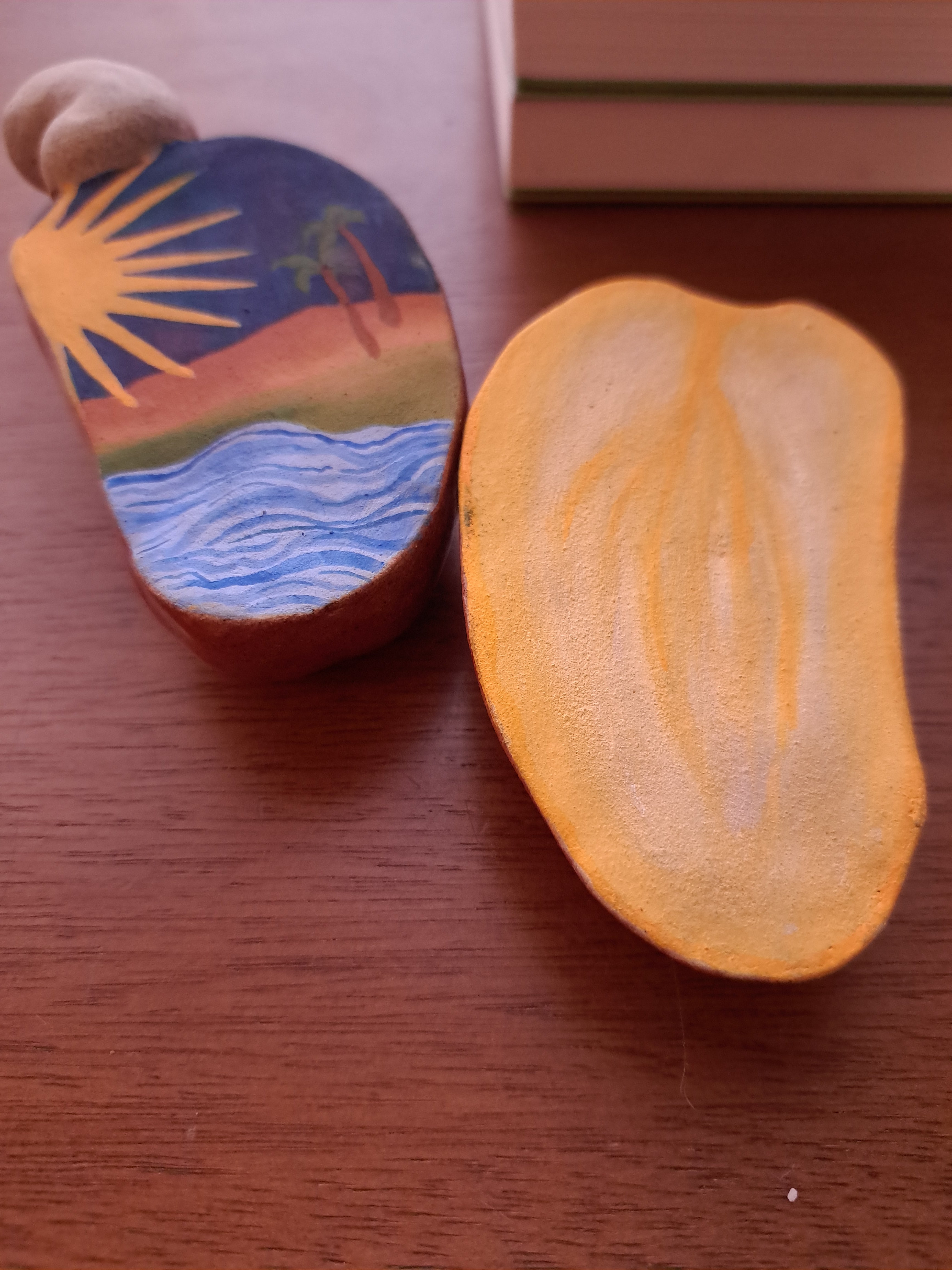 Dentro do caju I // Fernanda Peralta